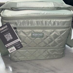 Igloo Quilted Sage Lunch box